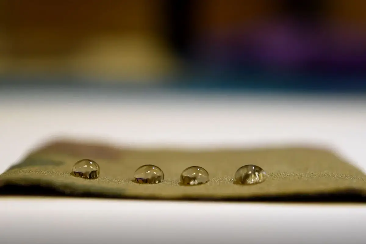 Non-stick: a safer PFAS alternative — U of T Engineering