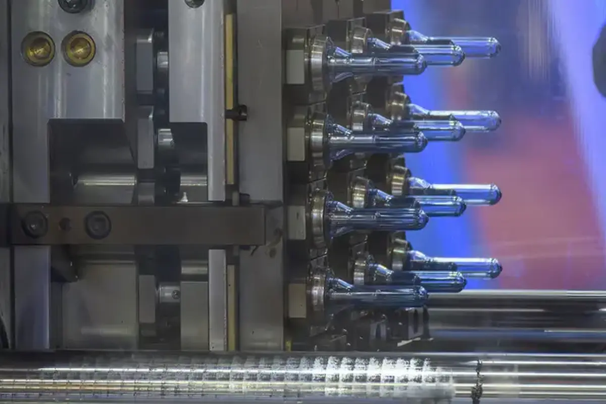Plastic Injection Molding: From Raw Materials to Everyday Use